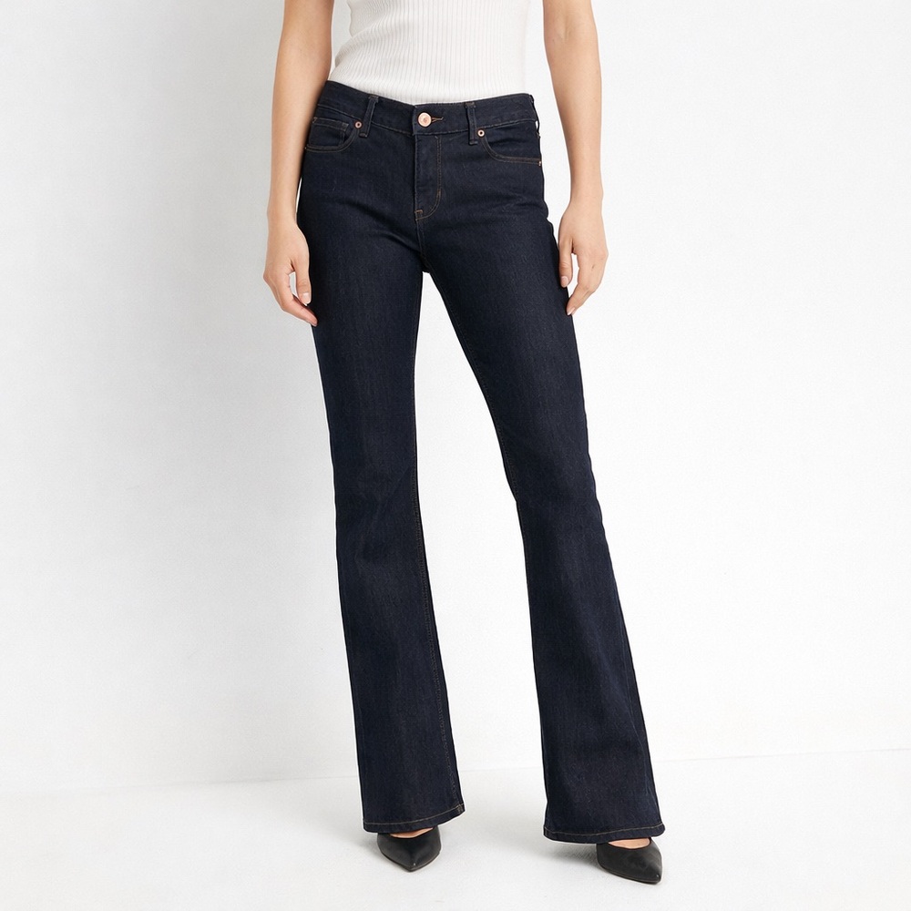 Express Stella Low Rise Skyscraper Bootcut Dark Wash Jeans Womens 10